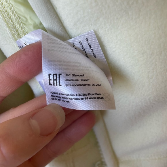 RAINS Fleece W Vest in Straw 517 Size XL - Picture 11 of 13